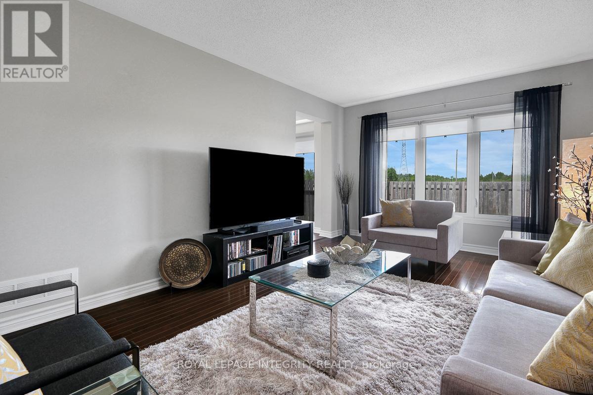 352 AXIS WAY - 7