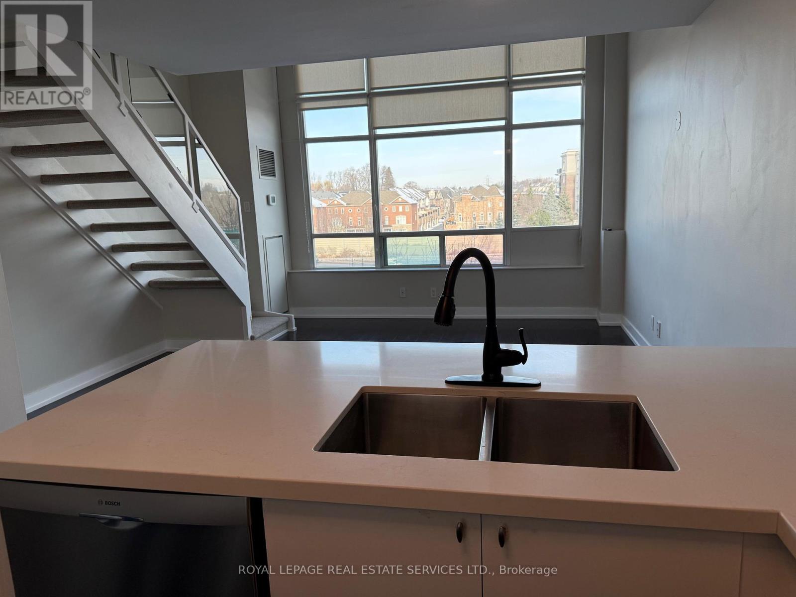#334 200 MANITOBA STREET - 5
