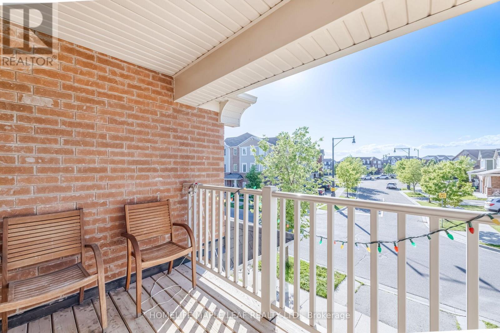 15 DONOMORE DRIVE - 25