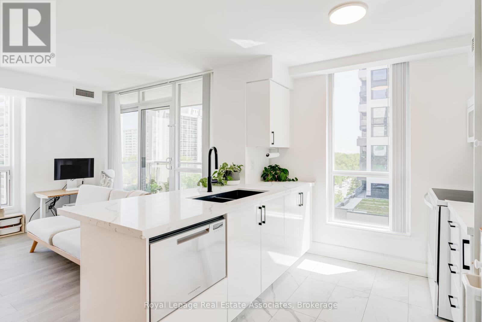 #705 70 HIGH PARK AVENUE - 13