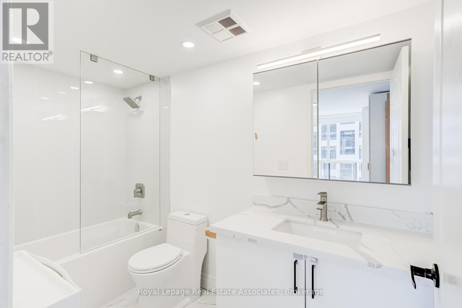 #705 70 HIGH PARK AVENUE - 24