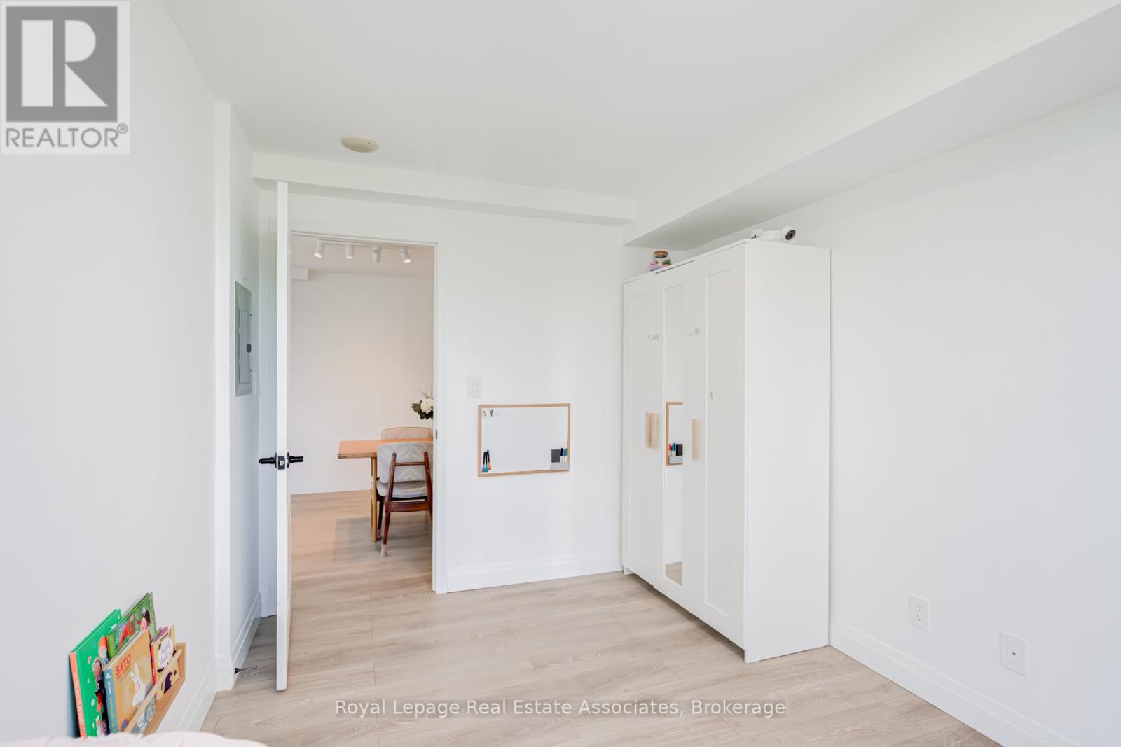 #705 70 HIGH PARK AVENUE - 27