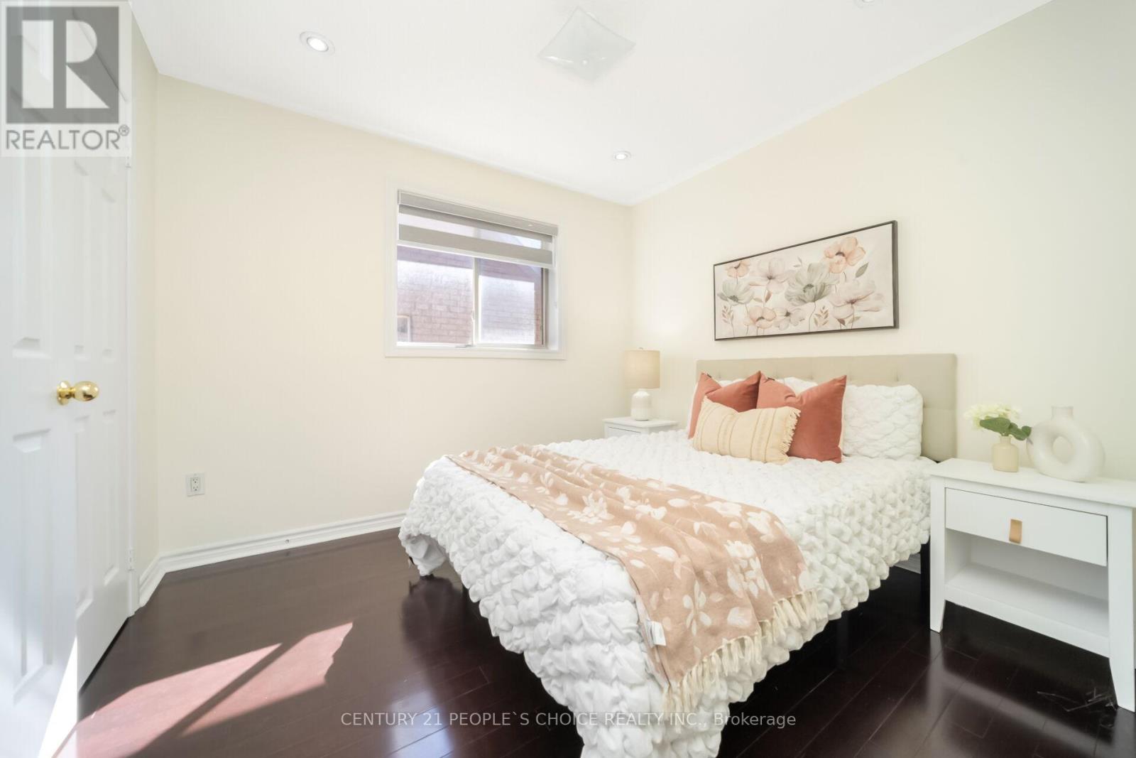 753 ENVOY DRIVE - 33
