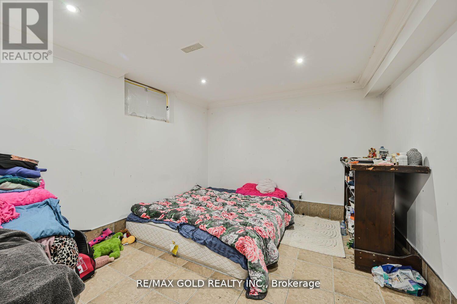 59 MARYSFIELD DRIVE