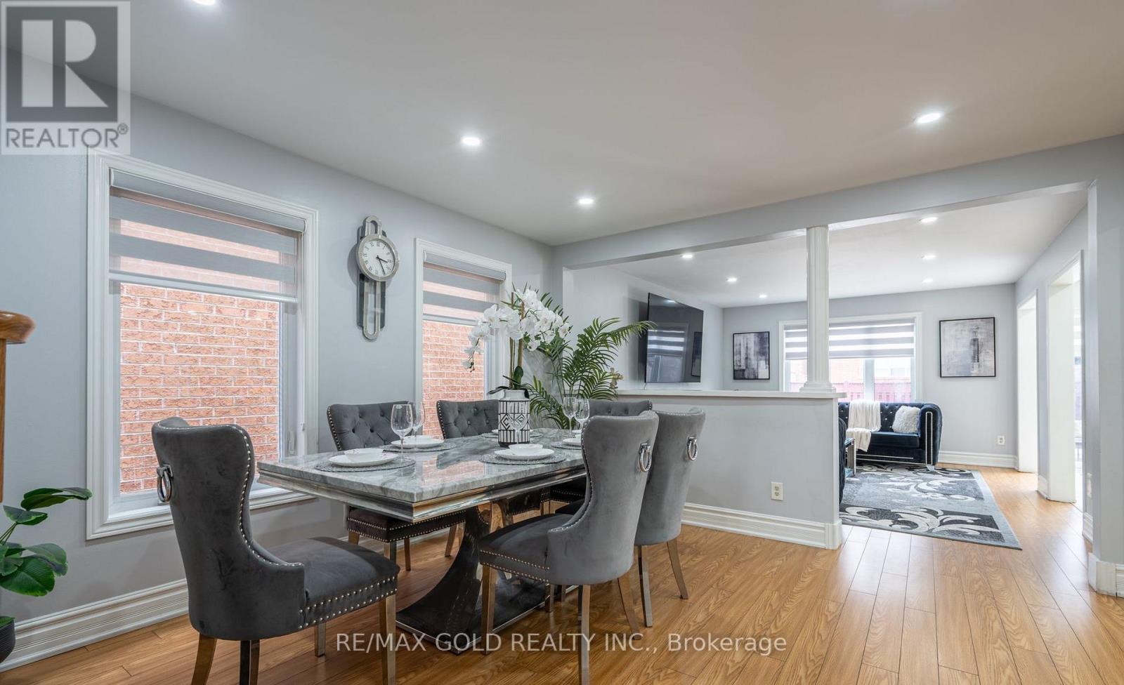 8 BAYRIDGE DRIVE - 7