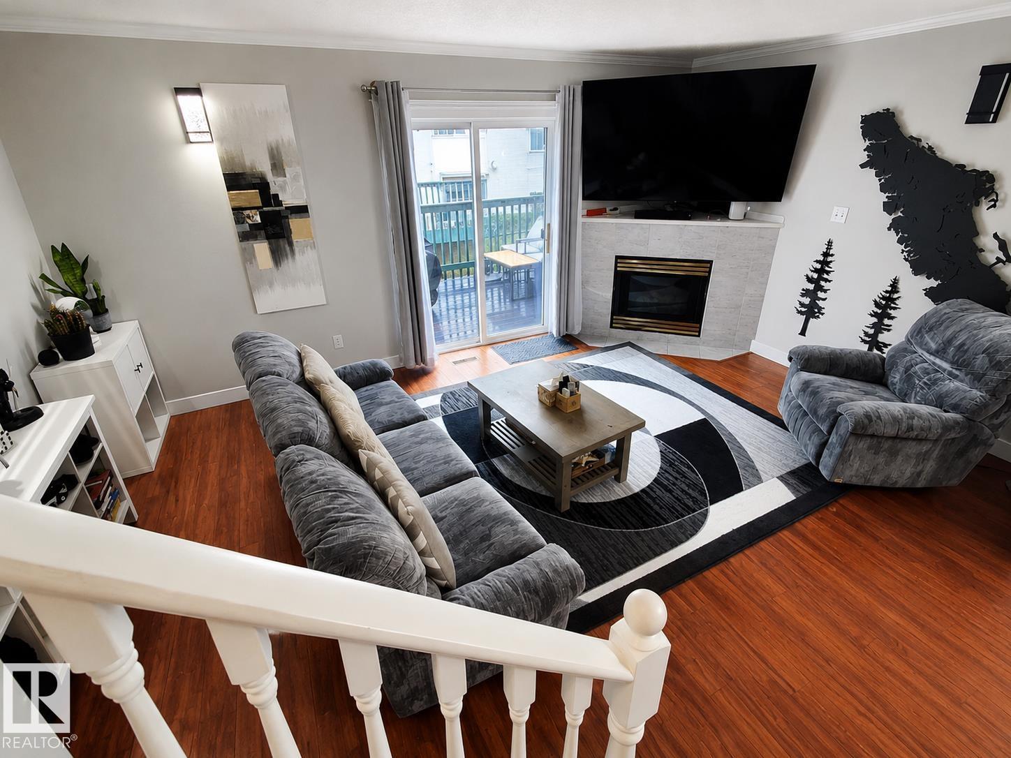 6514 19 AV NW - 10