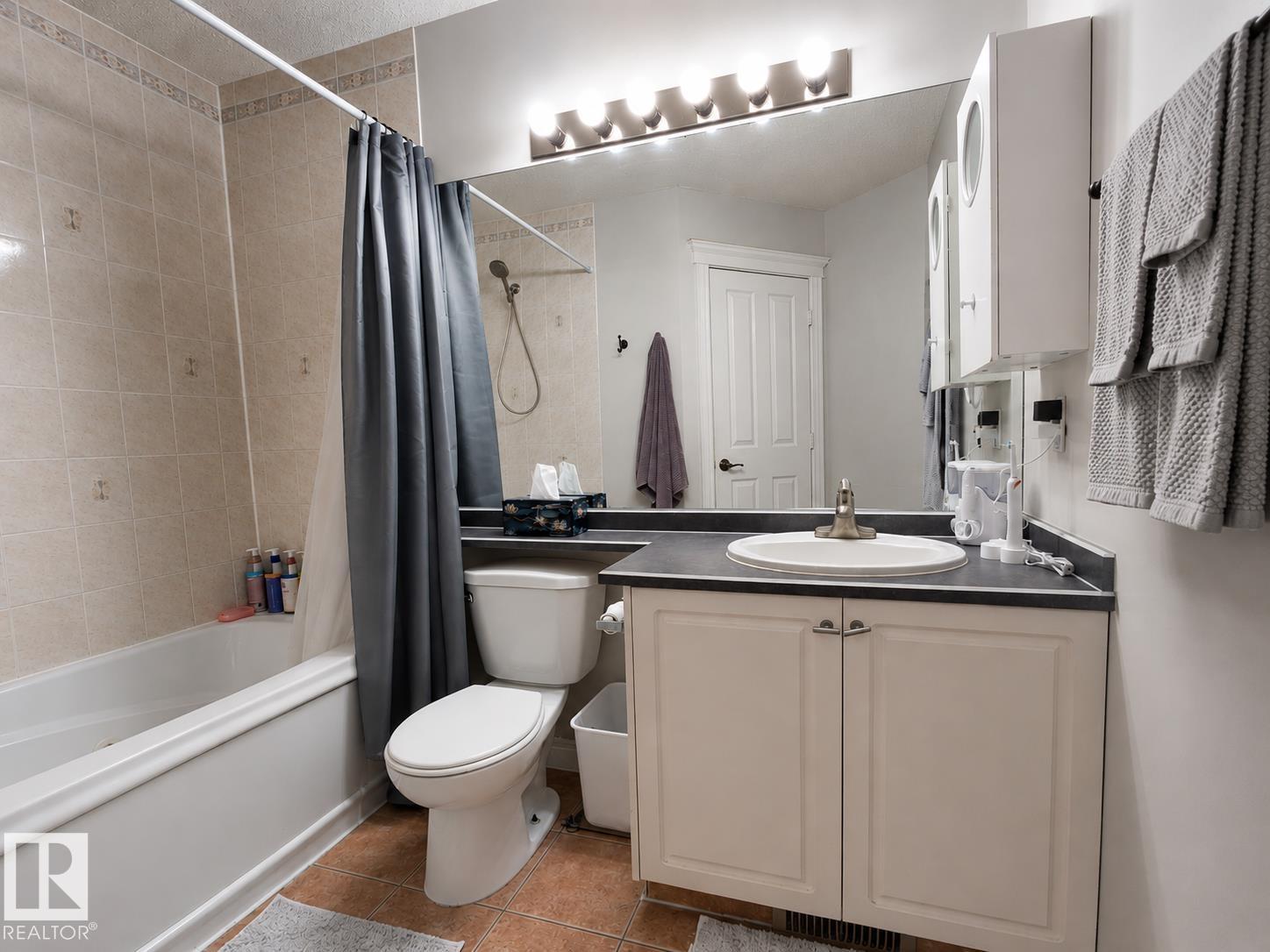 6514 19 AV NW - 17