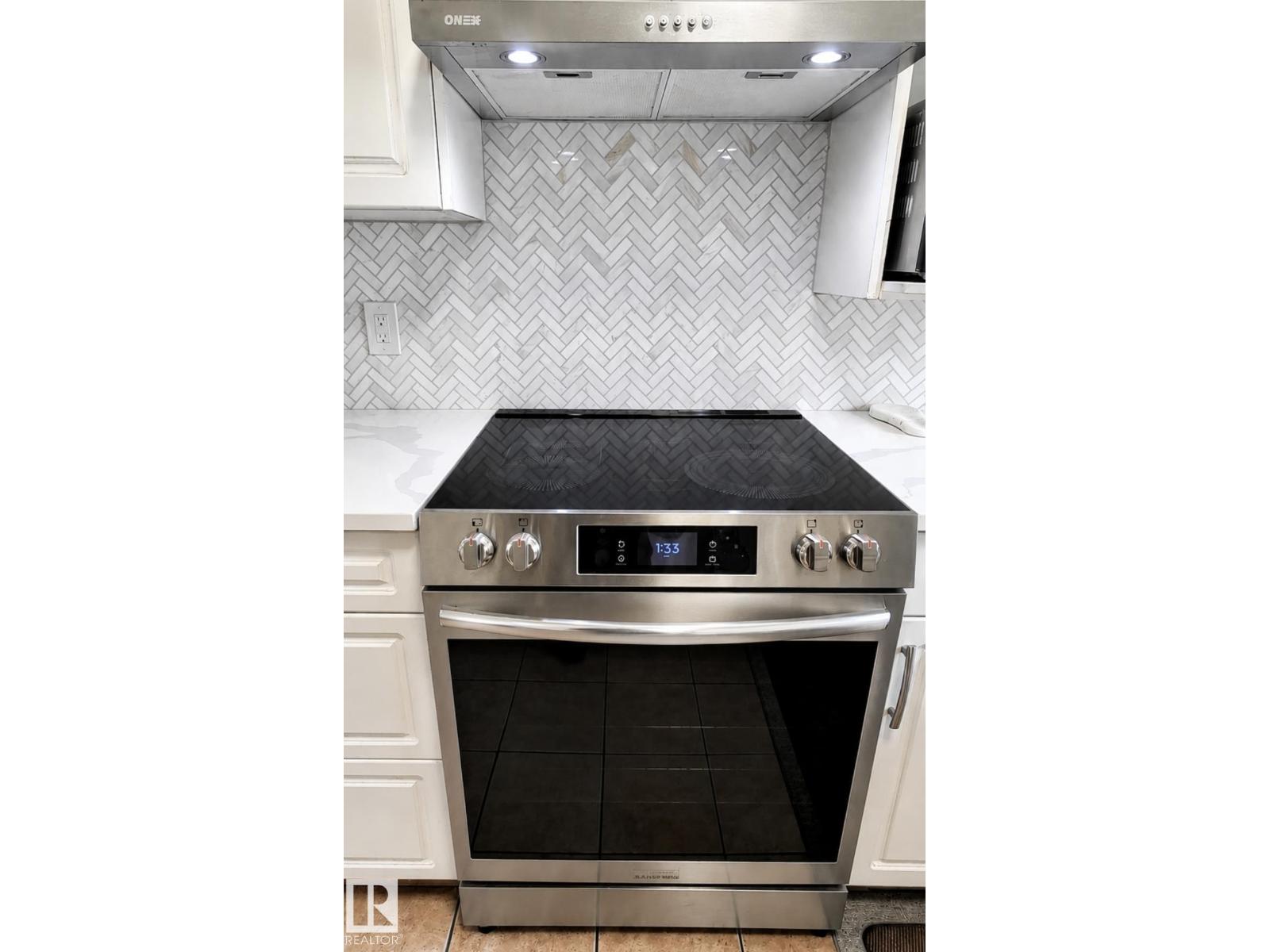 6514 19 AV NW - 7