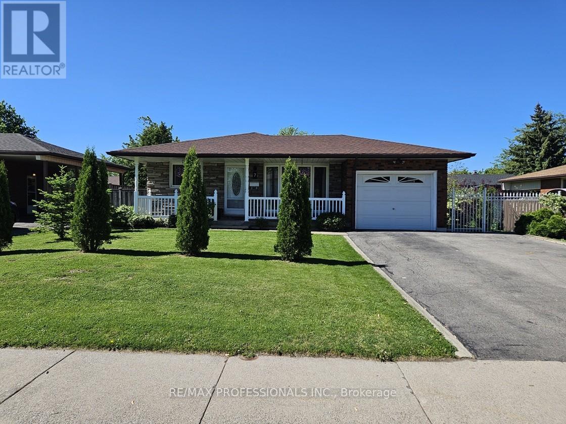 7 BERKO AVENUE