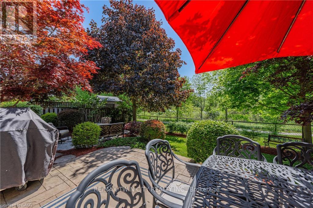 211 MCNICHOL DRIVE - 32