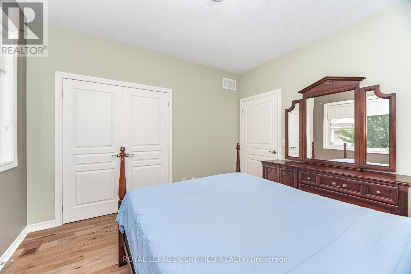 #158 200 KINGFISHER DRIVE - 19