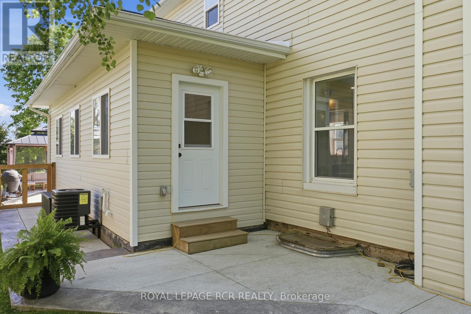 281 SMITH STREET - 31