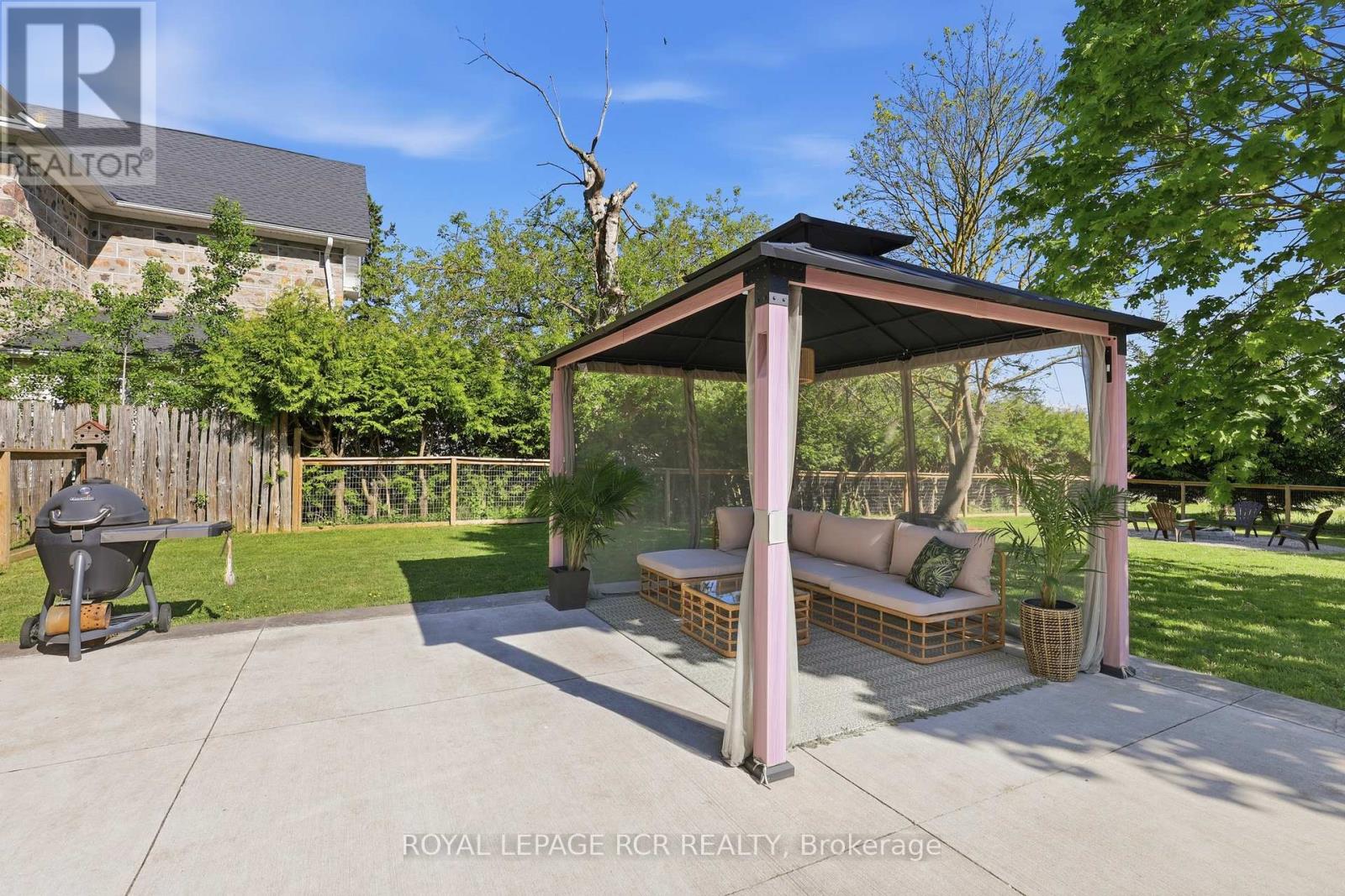 281 SMITH STREET - 33