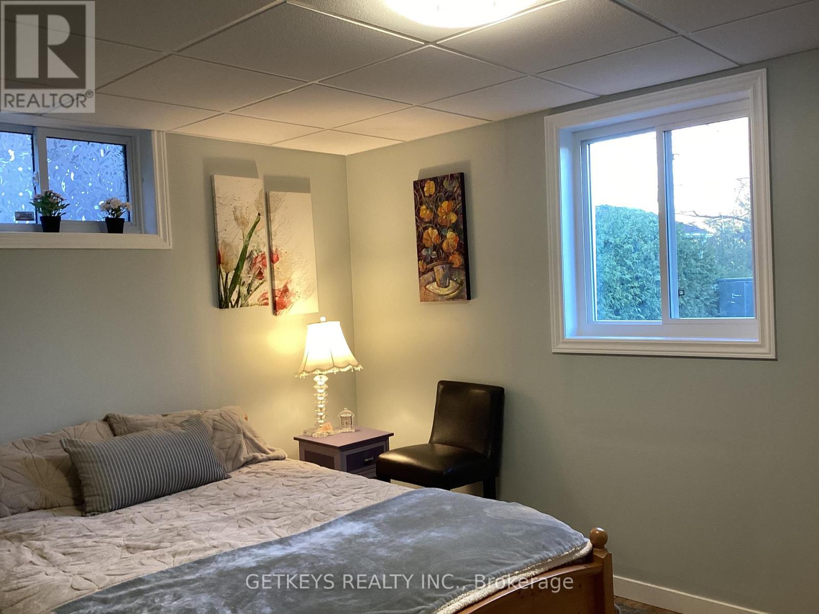 49 KING GEORGE CRESCENT - 20