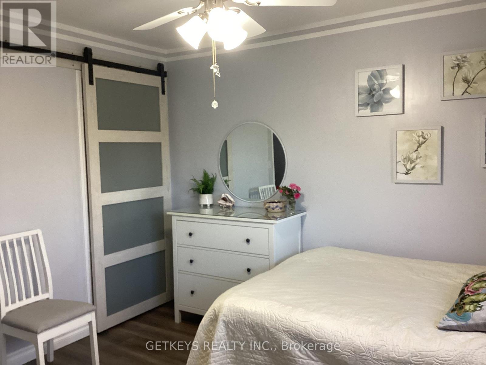 49 KING GEORGE CRESCENT - 7