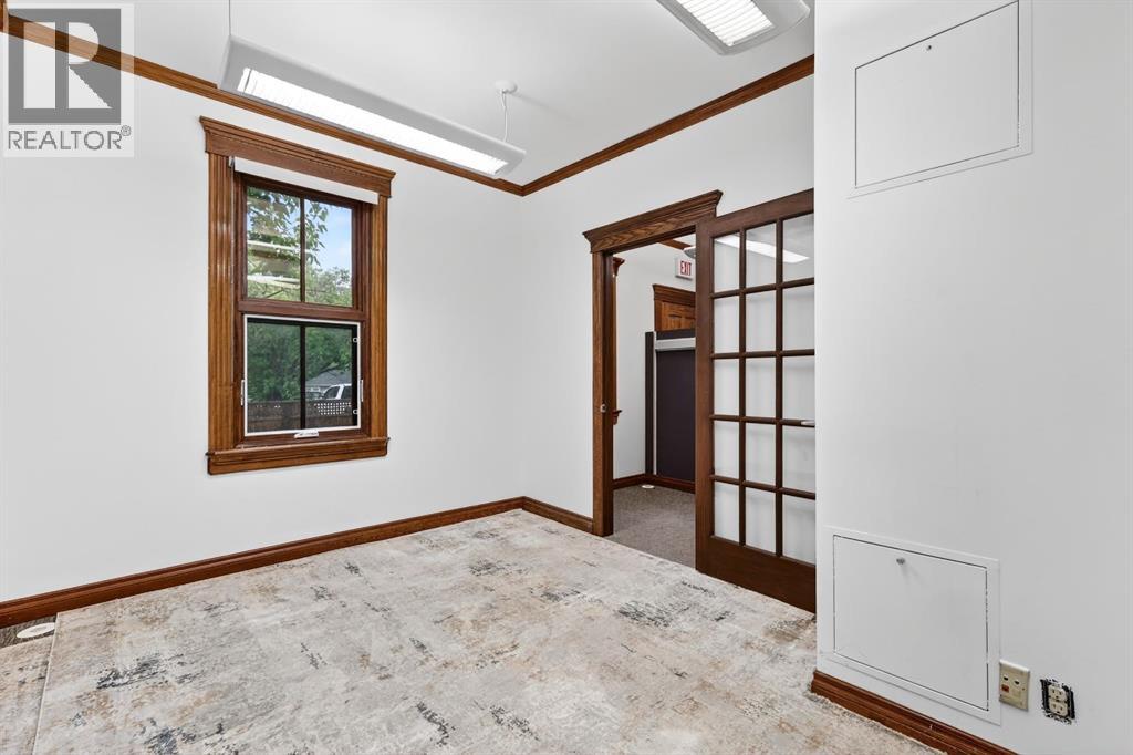 1215 14 Avenue SW — photo 29