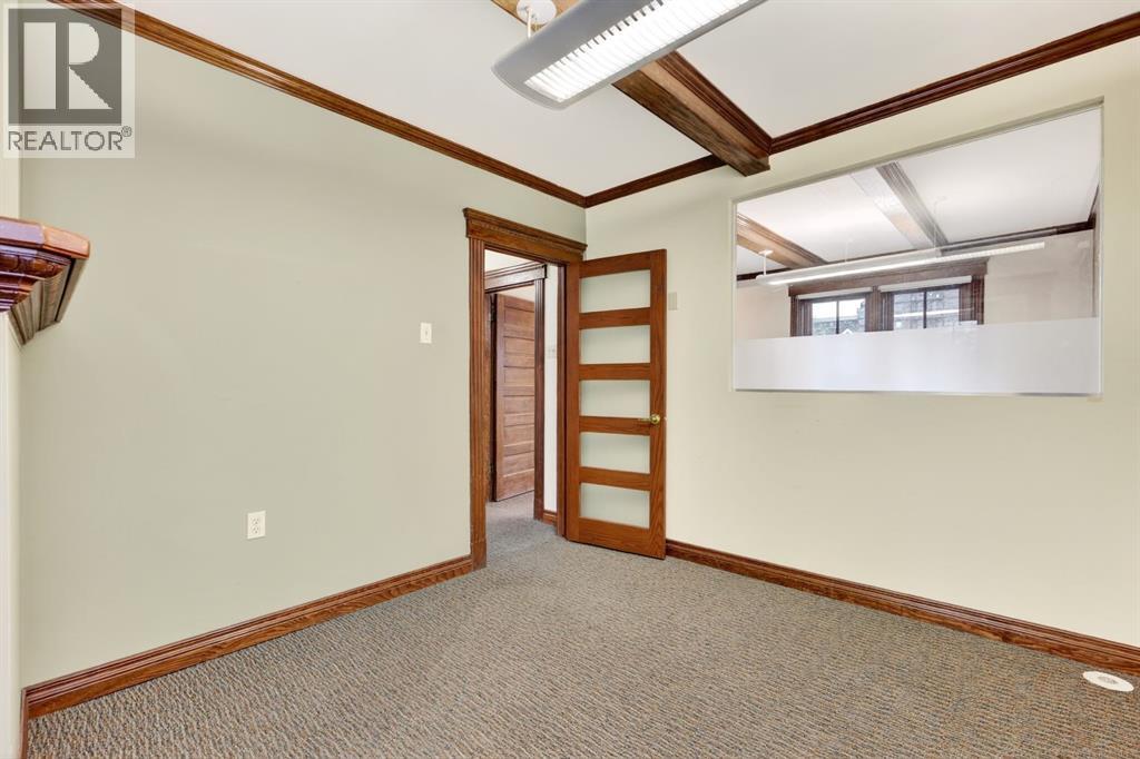 1215 14 Avenue SW — photo 32