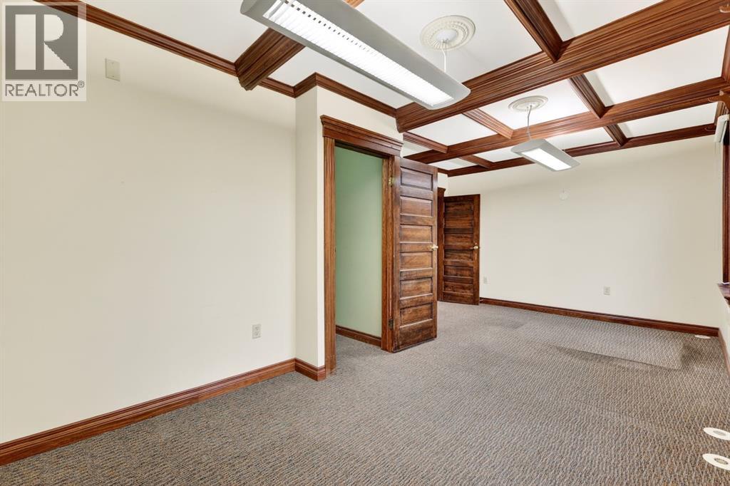 1215 14 Avenue SW — photo 34