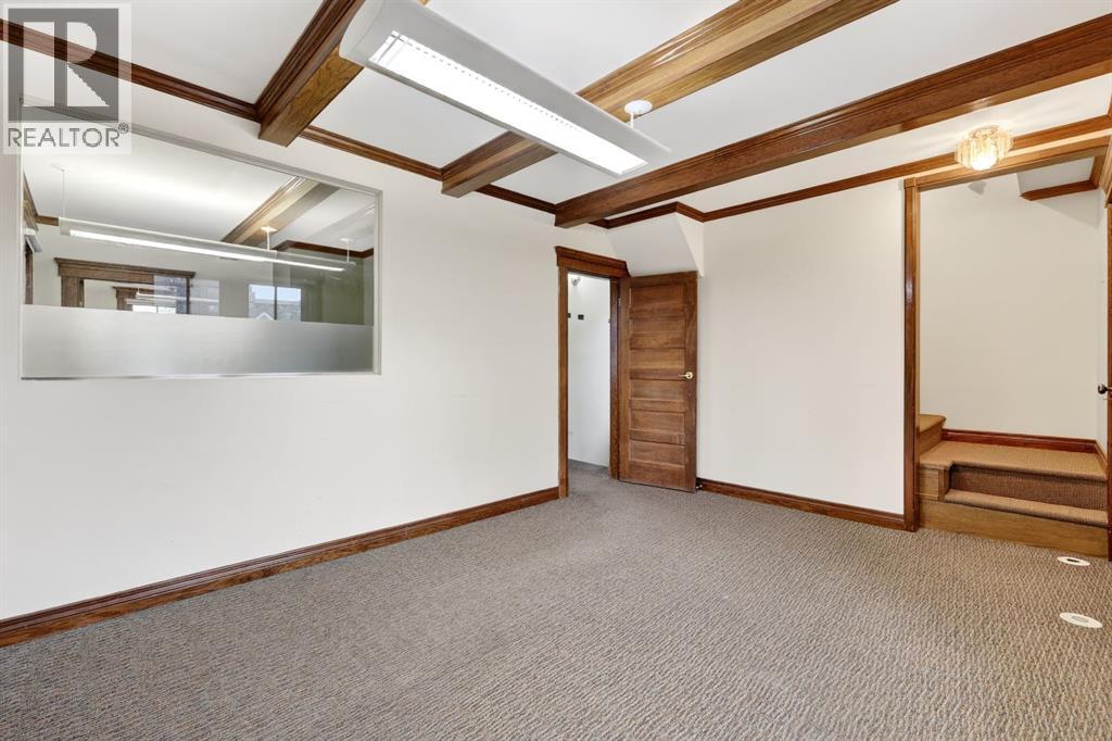 1215 14 Avenue SW — photo 38