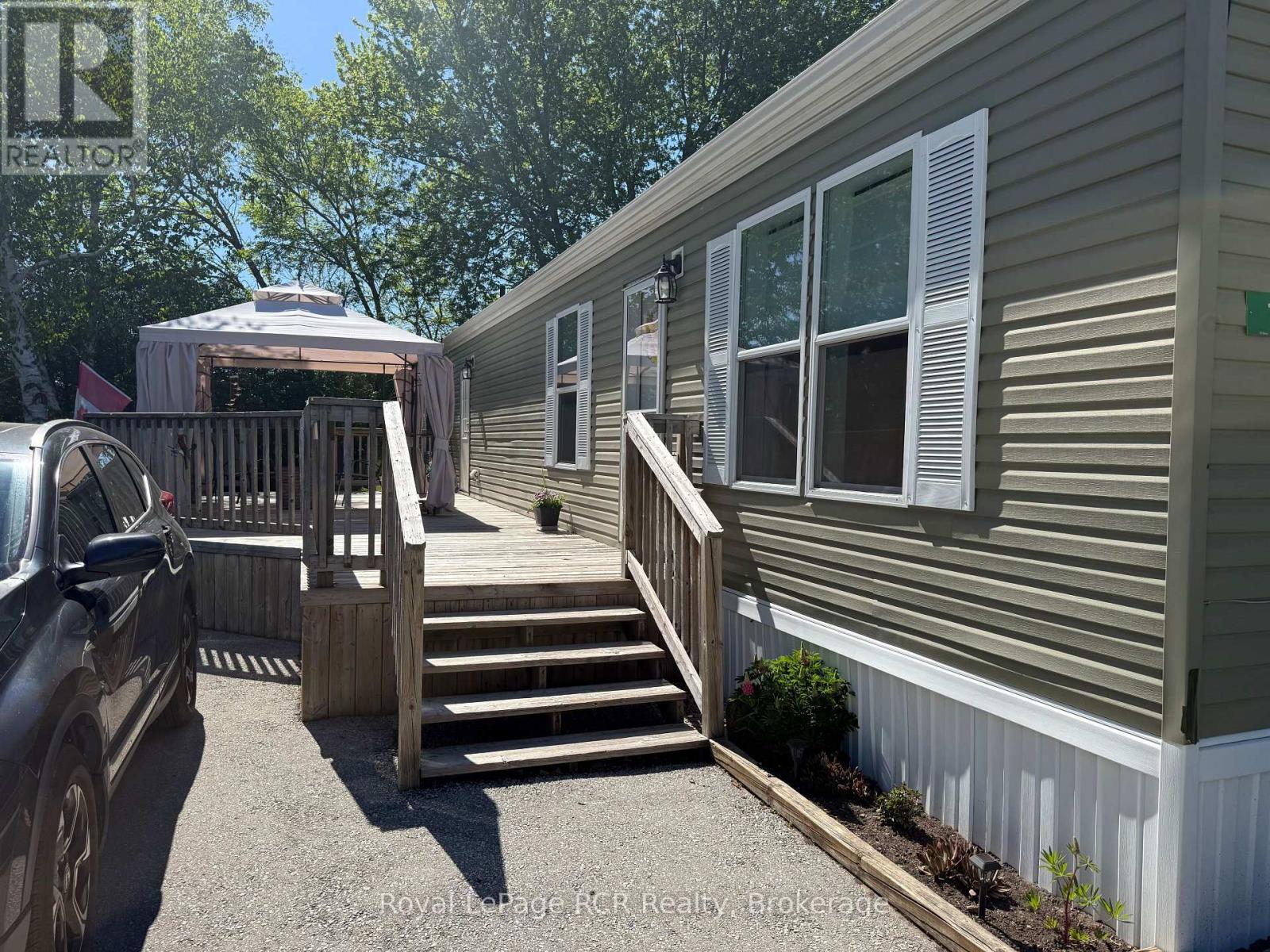 120 SUSSEX SQUARE - Image 3