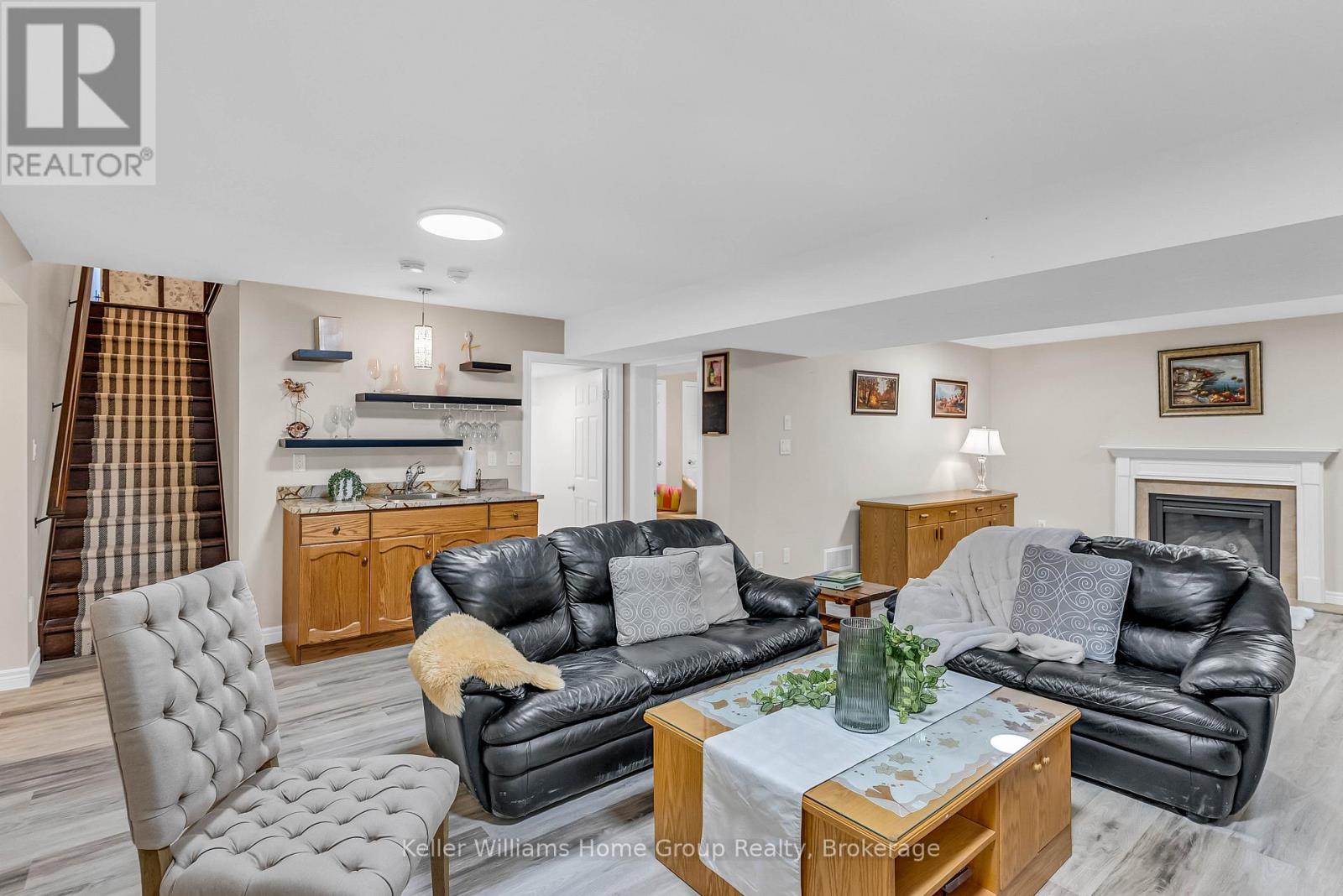 #6 15 VALLEY ROAD - 35