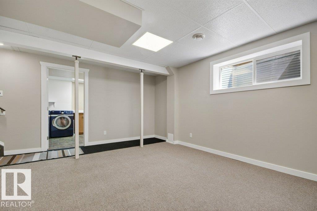 12215 18 AV SW SW - 23