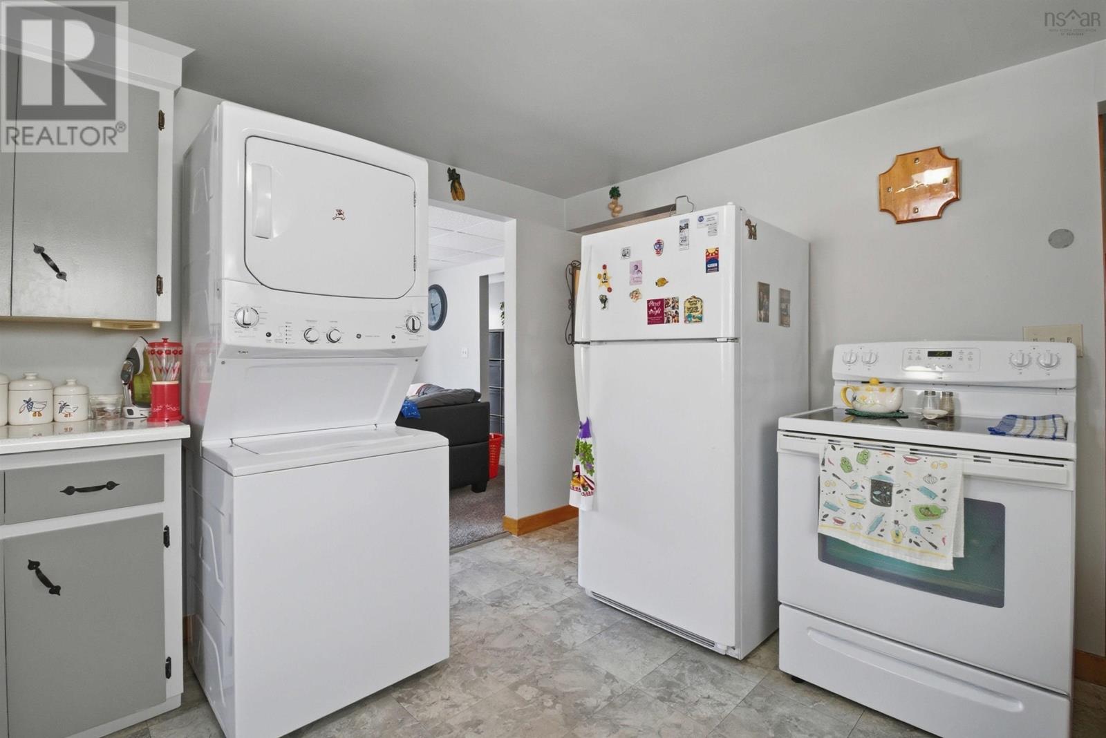 17 Freds Road - 19