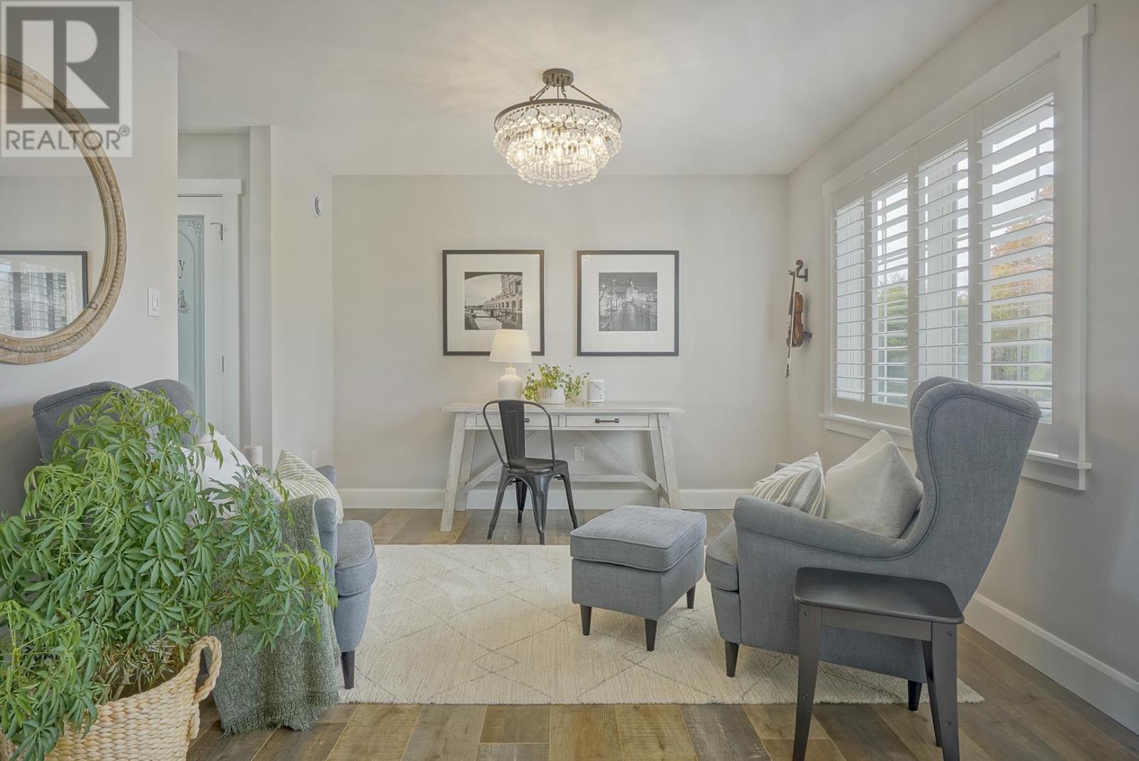 38 Quincy Adams Road - Image 10