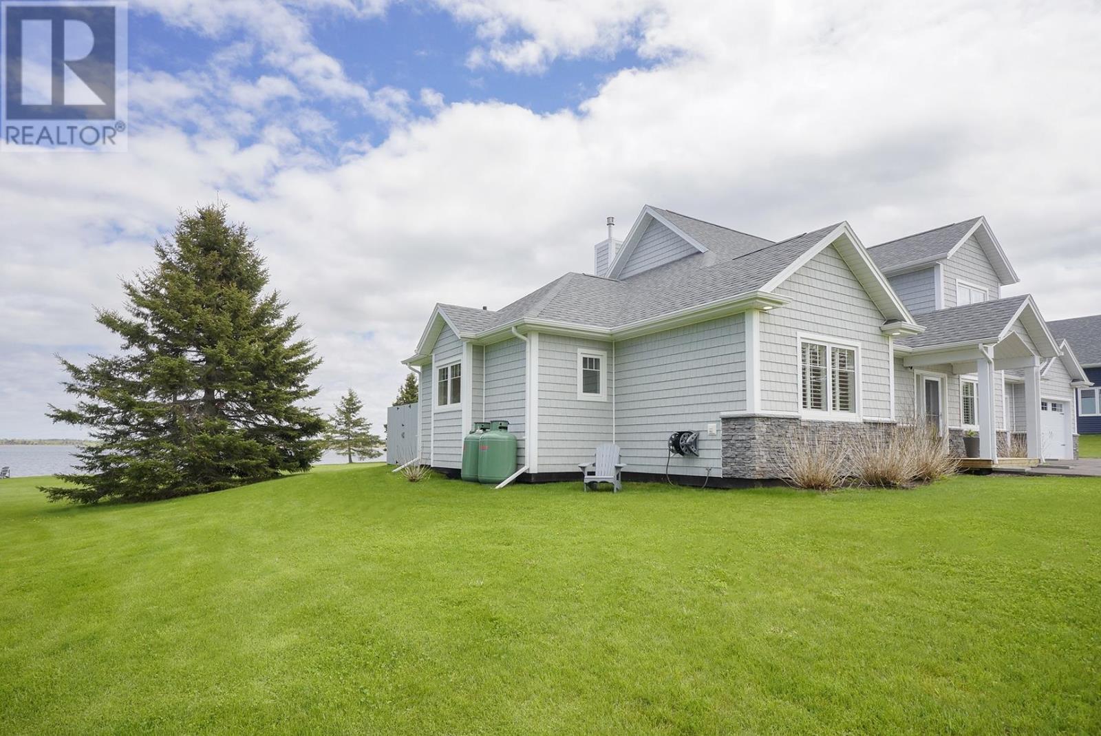 38 Quincy Adams Road - Image 2