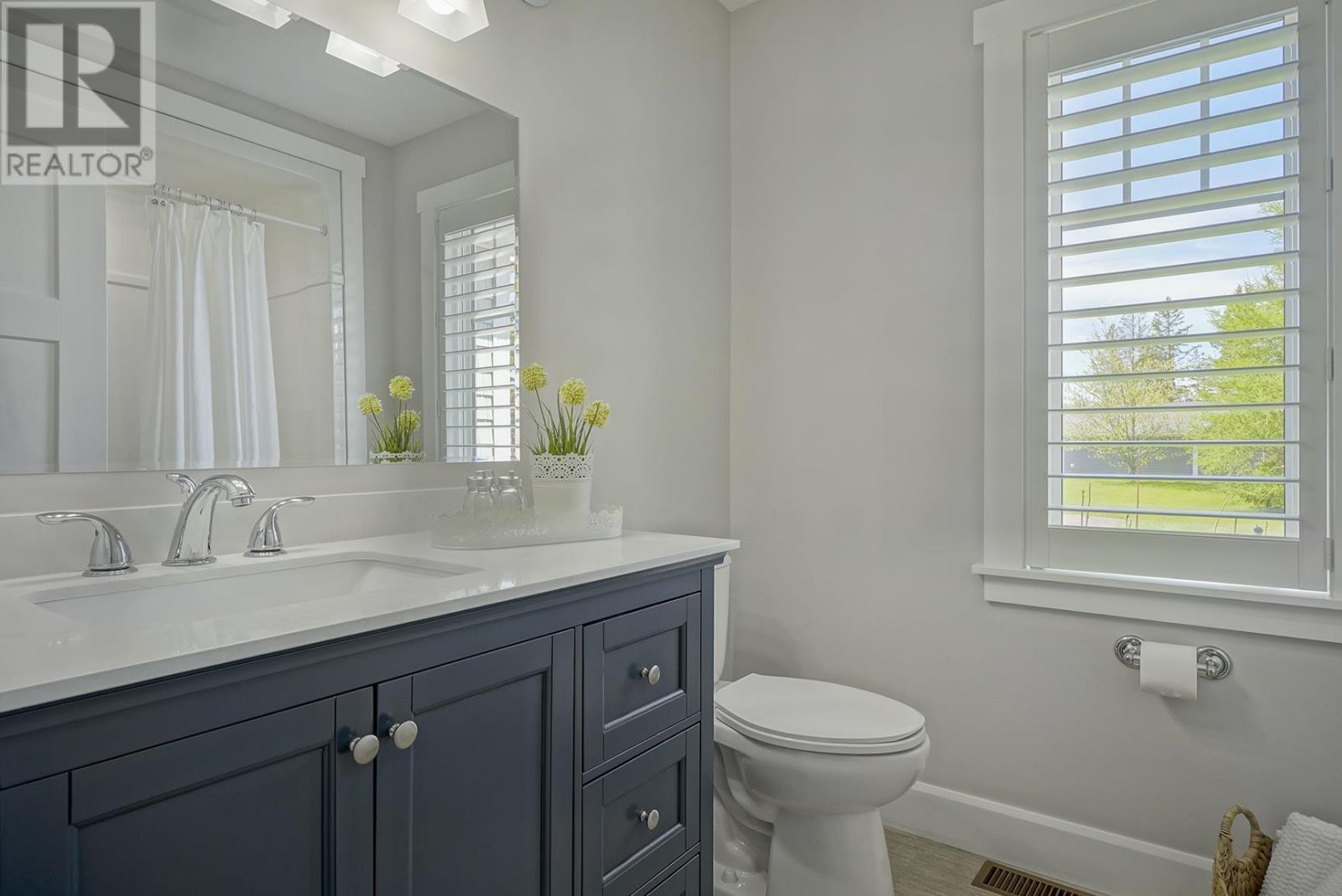 38 Quincy Adams Road - Image 25