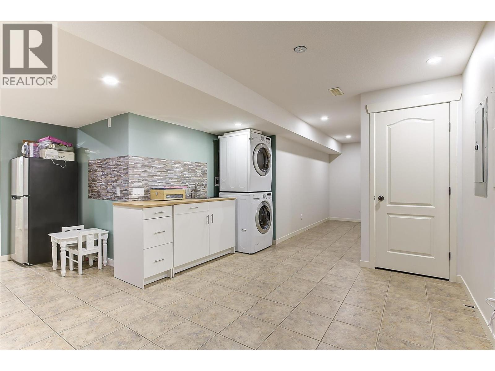 1451 Rosemeadow Drive Unit# 1, West Kelowna