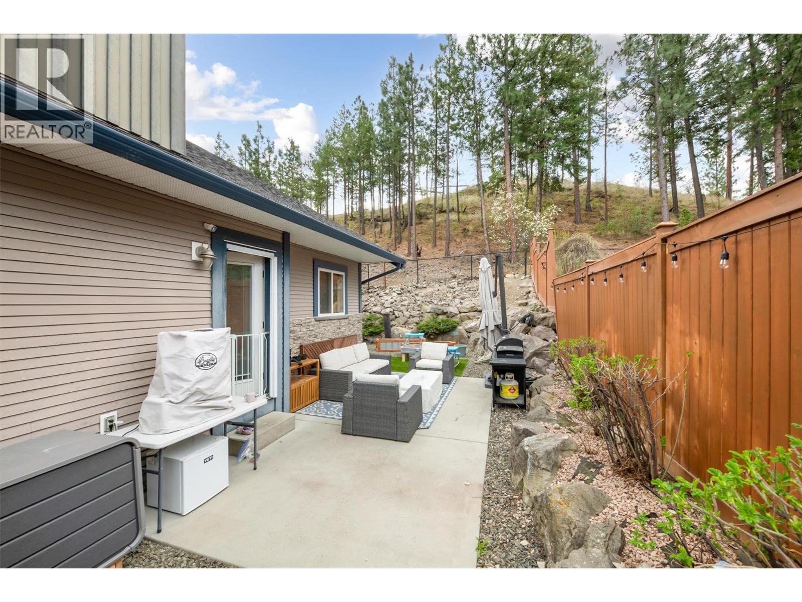 1451 Rosemeadow Drive Unit# 1, West Kelowna