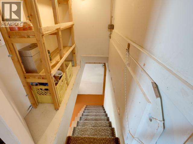 6421 HILLCREST AVE - 21