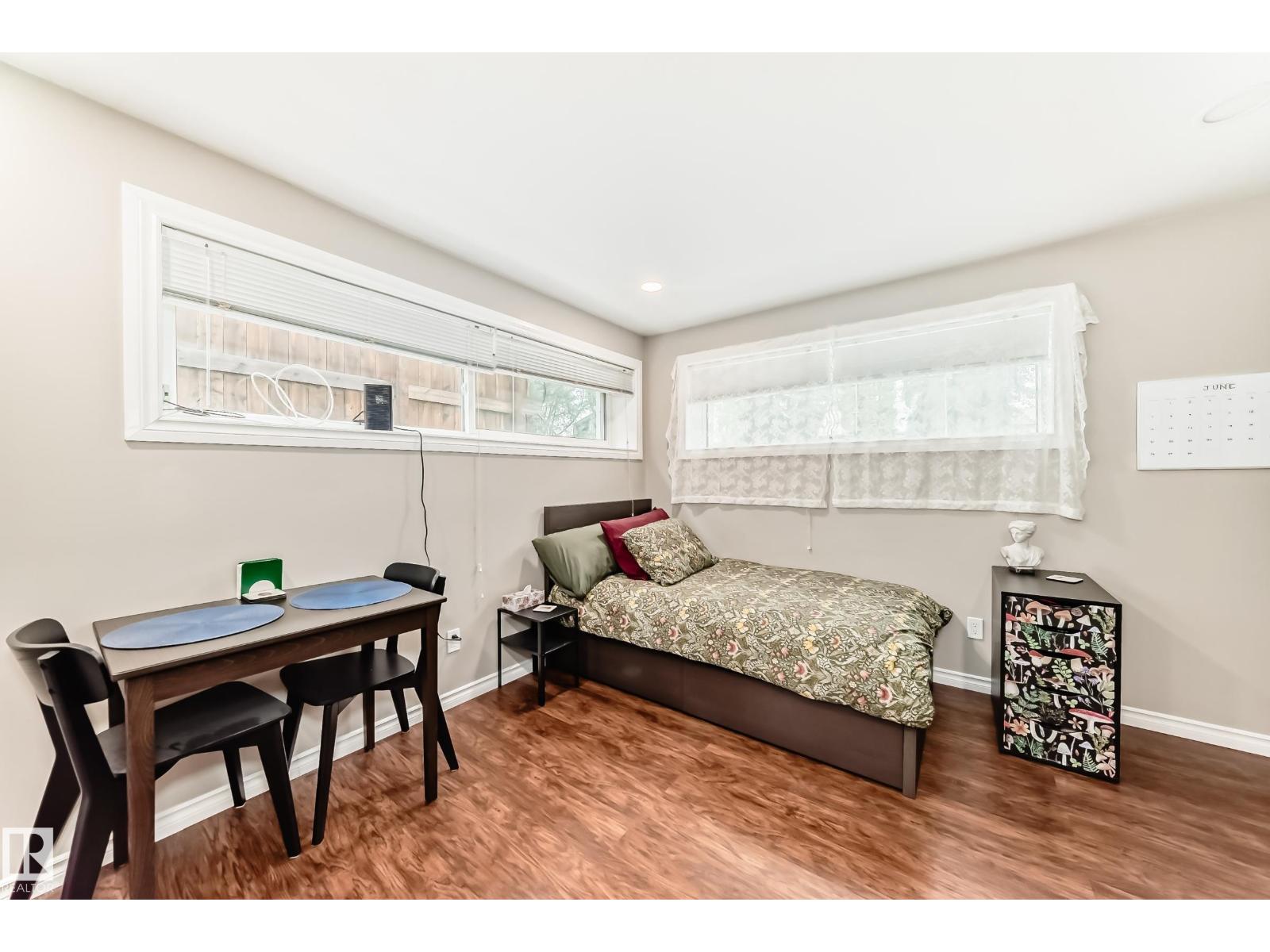 7723 81 AV NW - 24