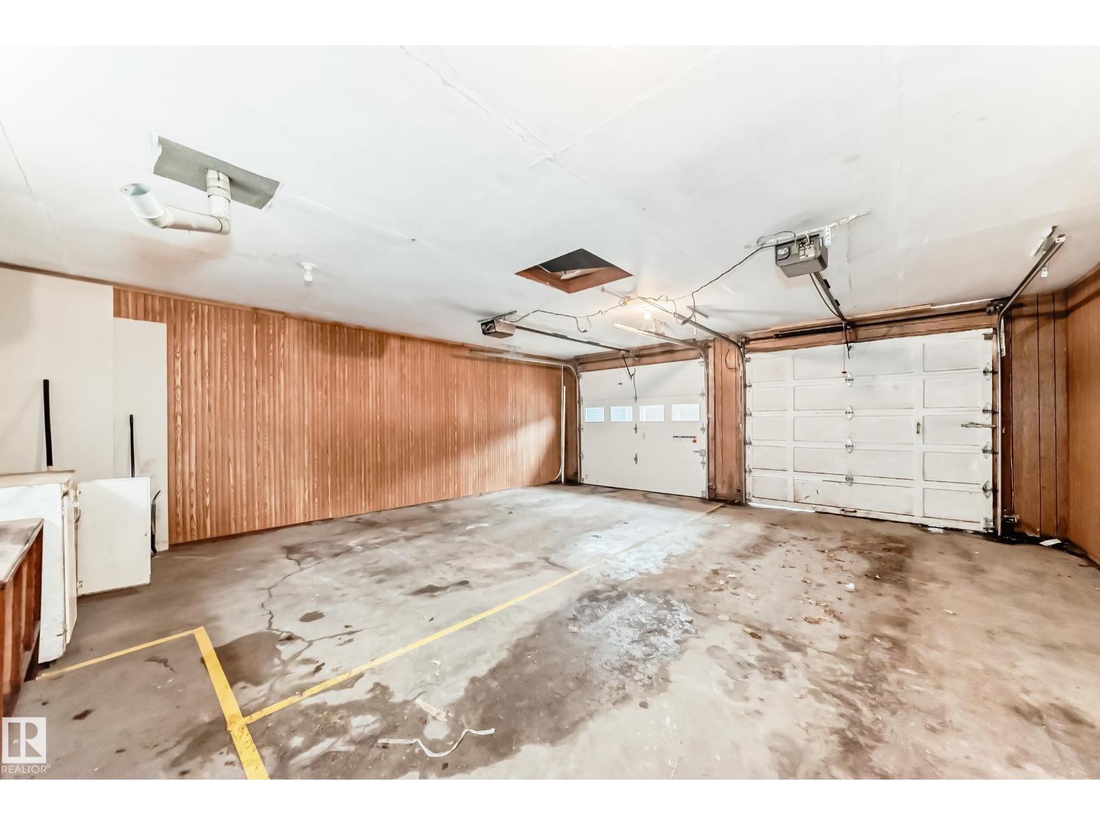 7723 81 AV NW - 41
