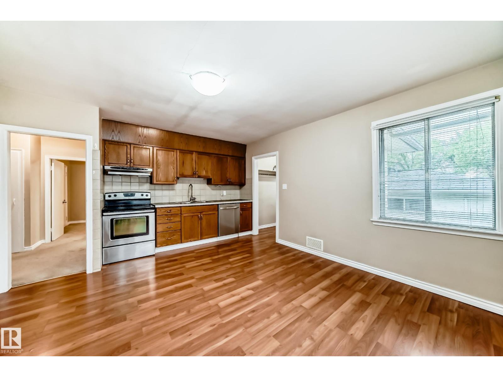 7723 81 AV NW - 7