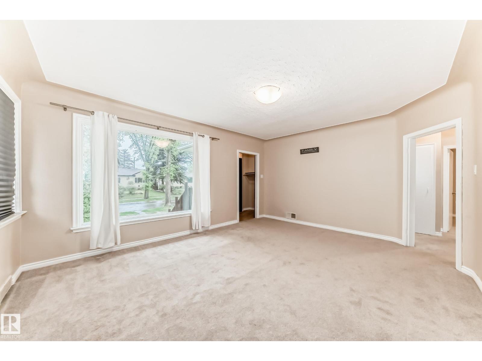 7723 81 AV NW - 9