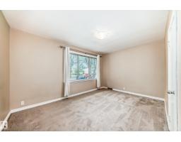 7723 81 Av Nw, Edmonton, AB T6C0V4 Photo 12
