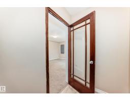 7723 81 Av Nw, Edmonton, AB T6C0V4 Photo 22