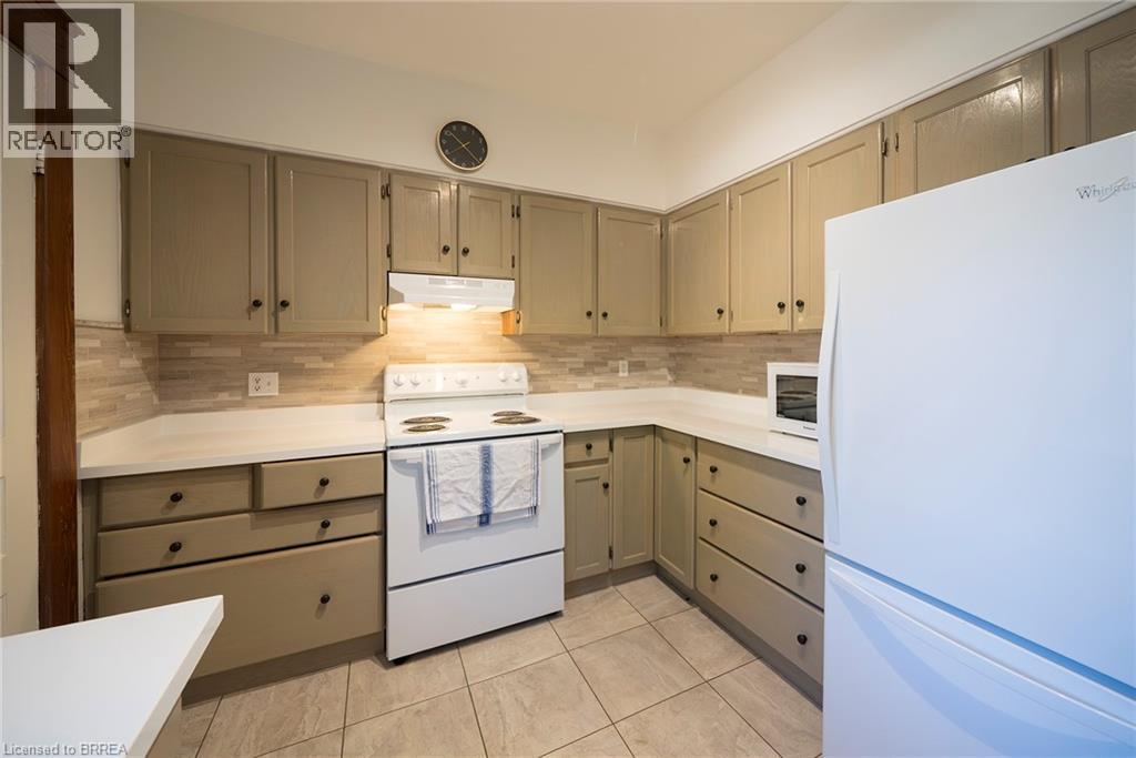 8 ABIGAIL Avenue - 16
