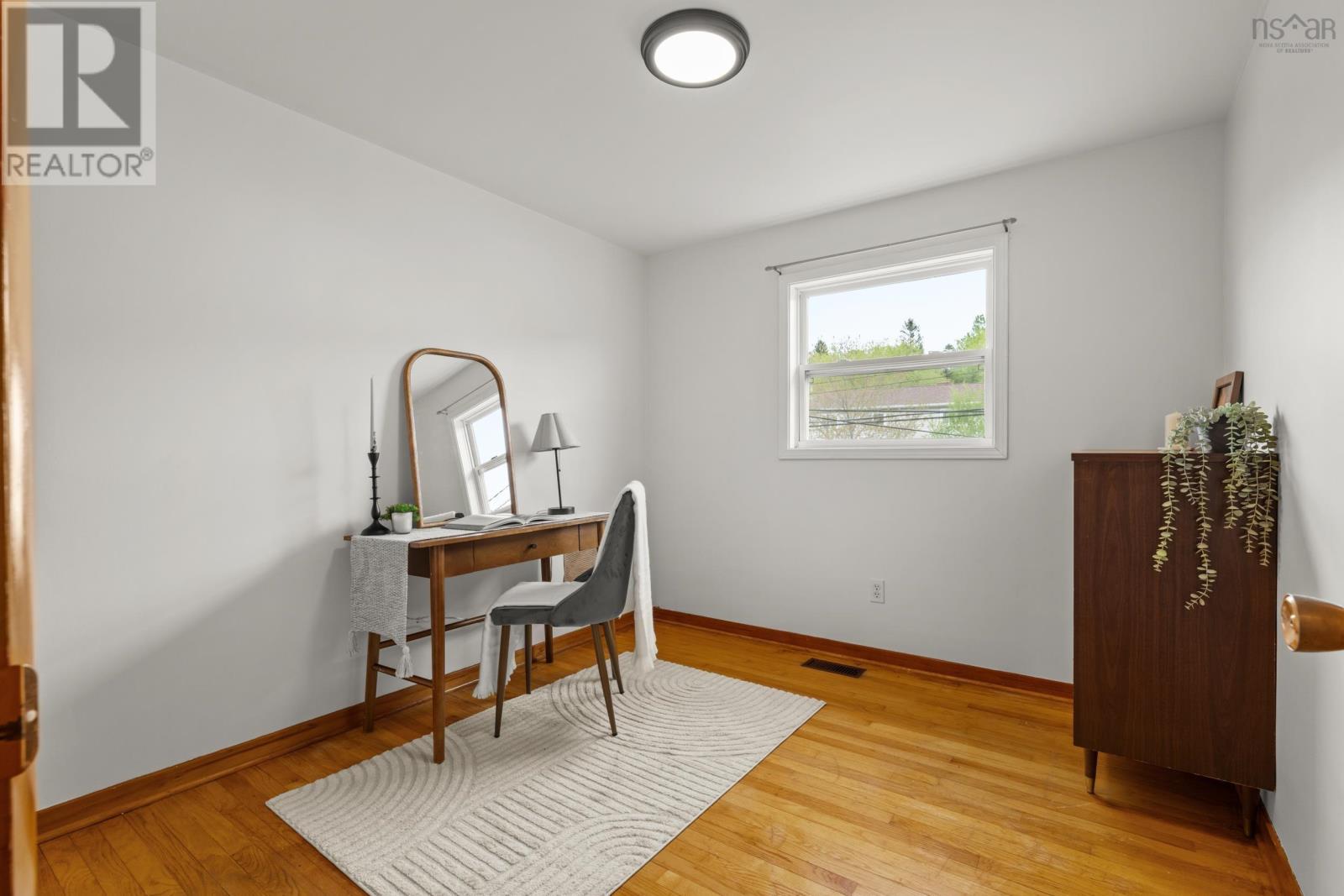 Property 28 of 46 of 19 Piper Street