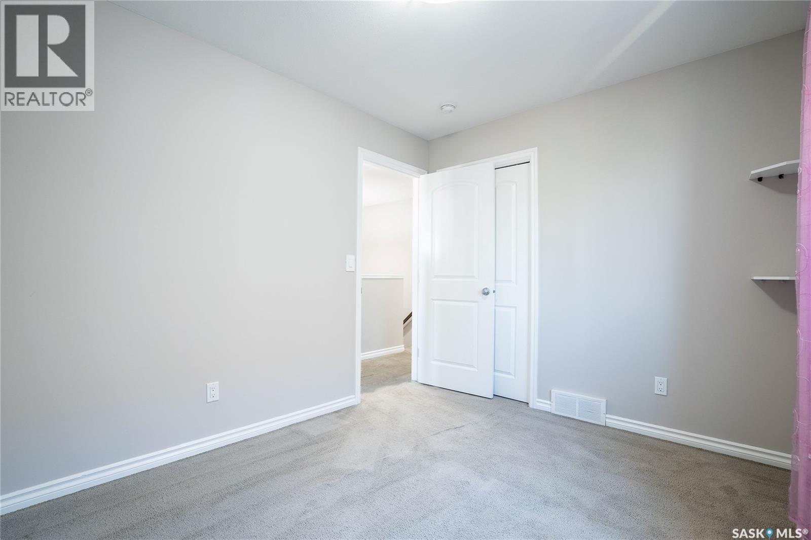 334 Dickson CRESCENT - 15