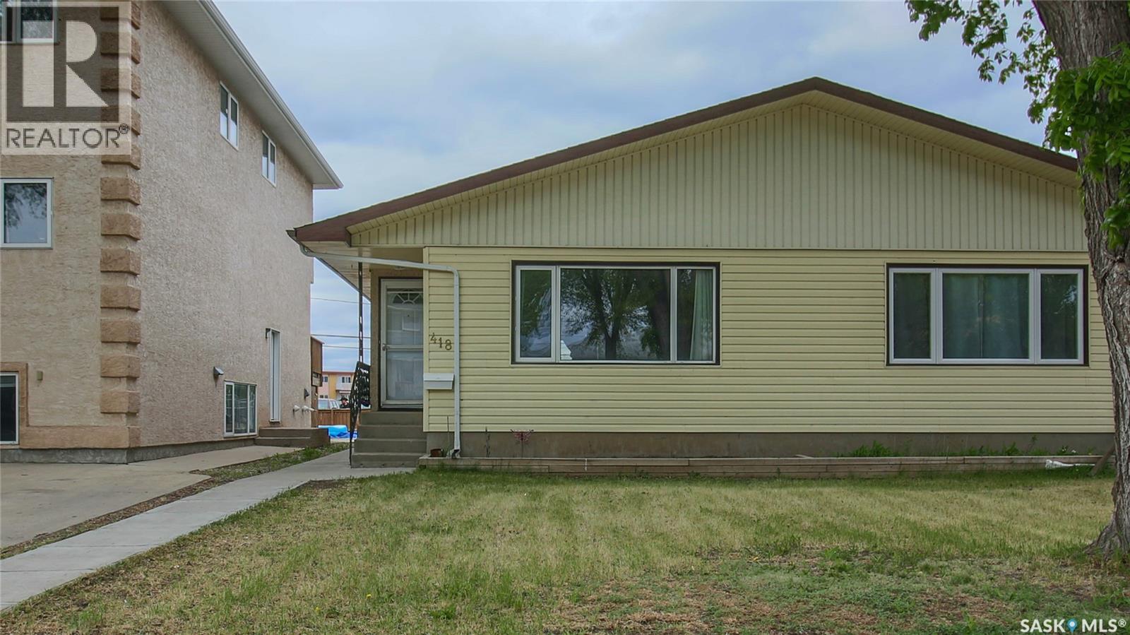 418 Froom CRESCENT - 2