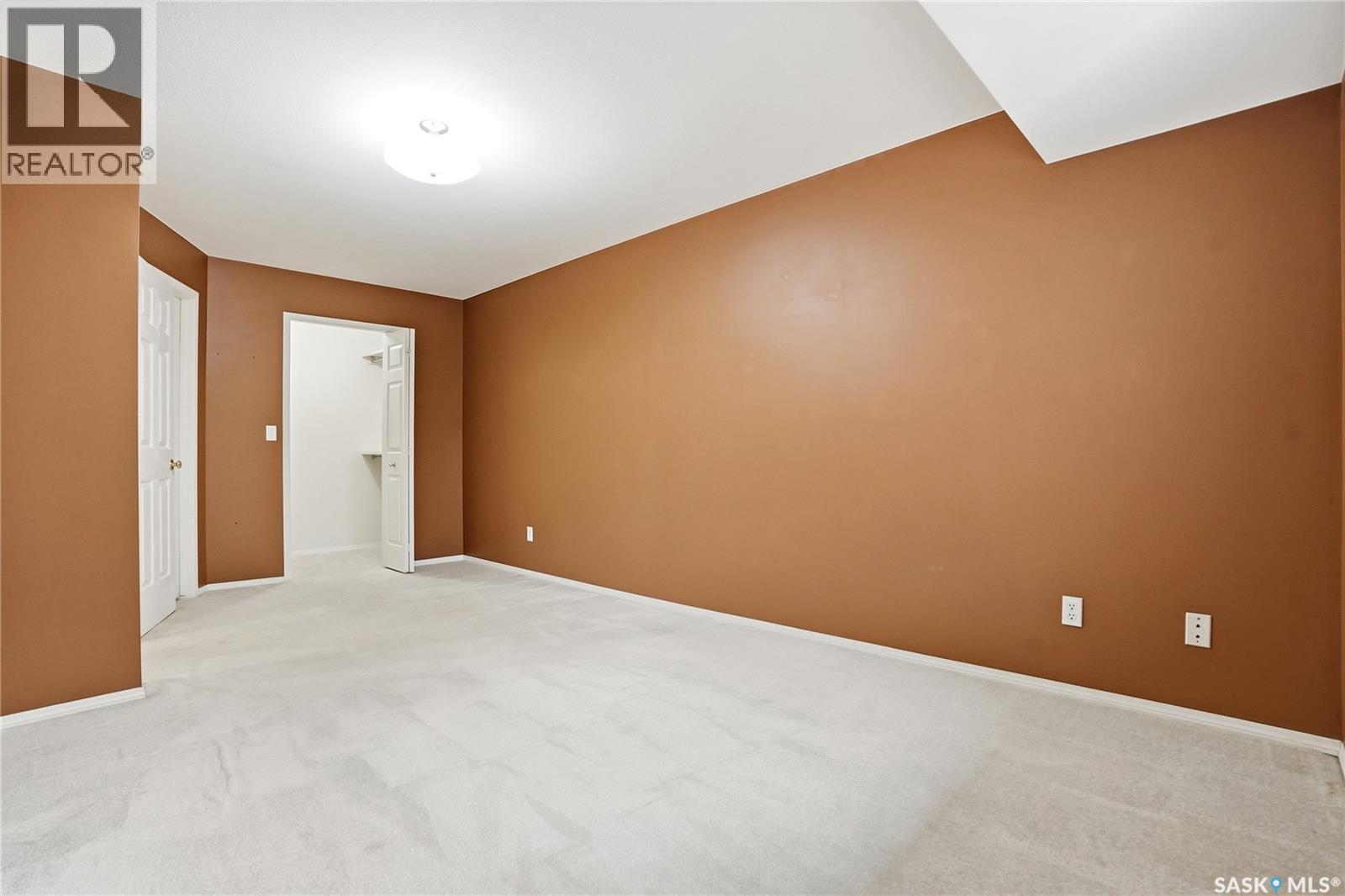 #105 615 PEREHUDOFF CRESCENT - 25