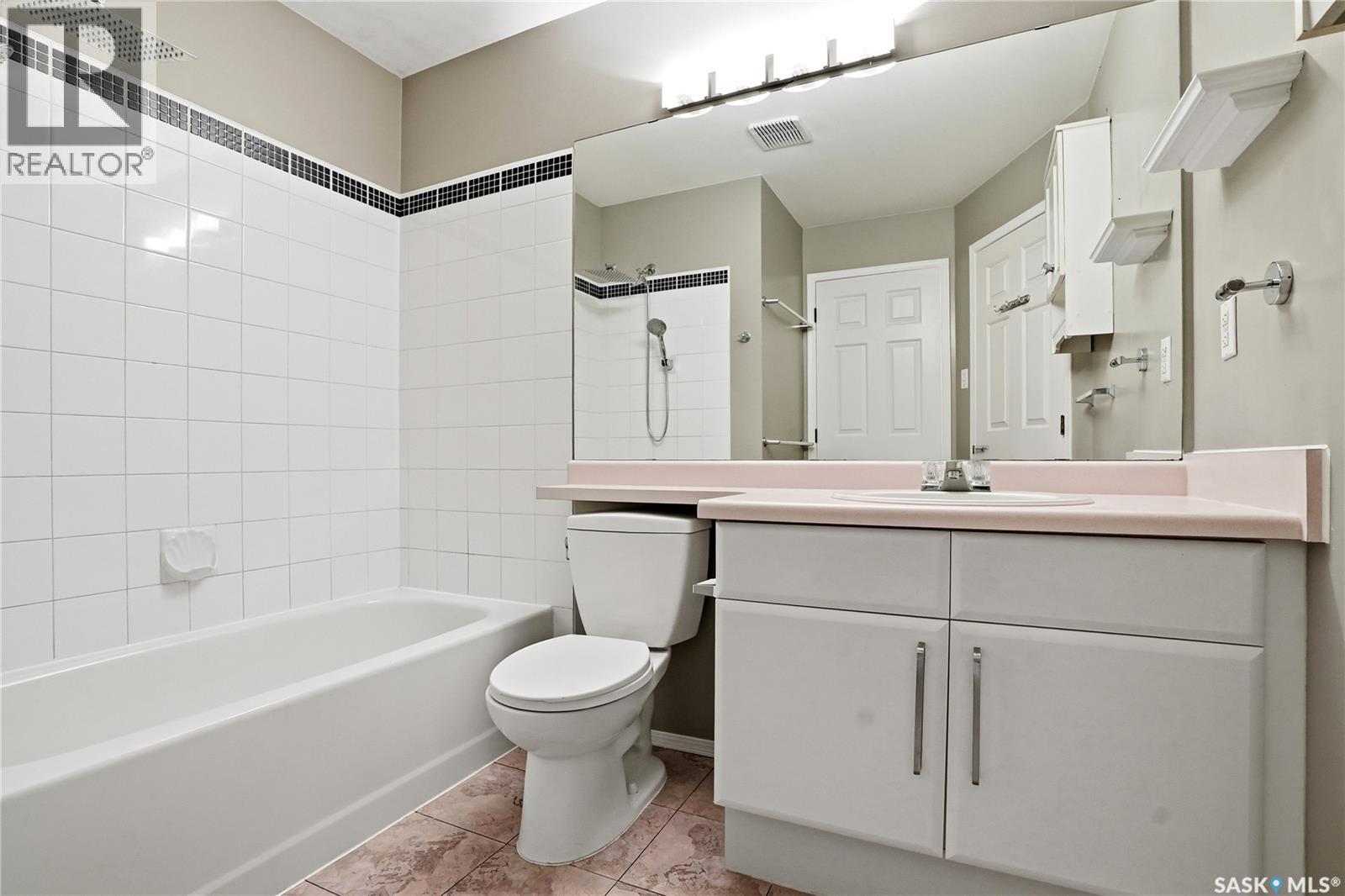 #105 615 PEREHUDOFF CRESCENT - 28