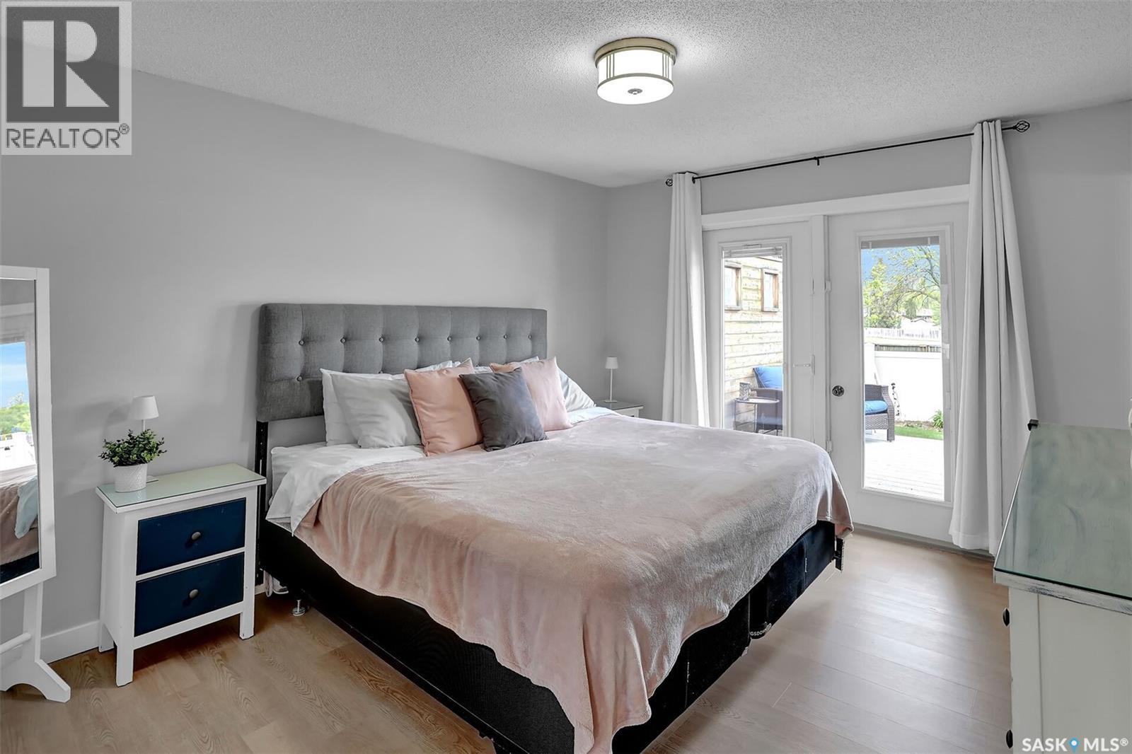 28 PLEASANTVIEW BAY - 23
