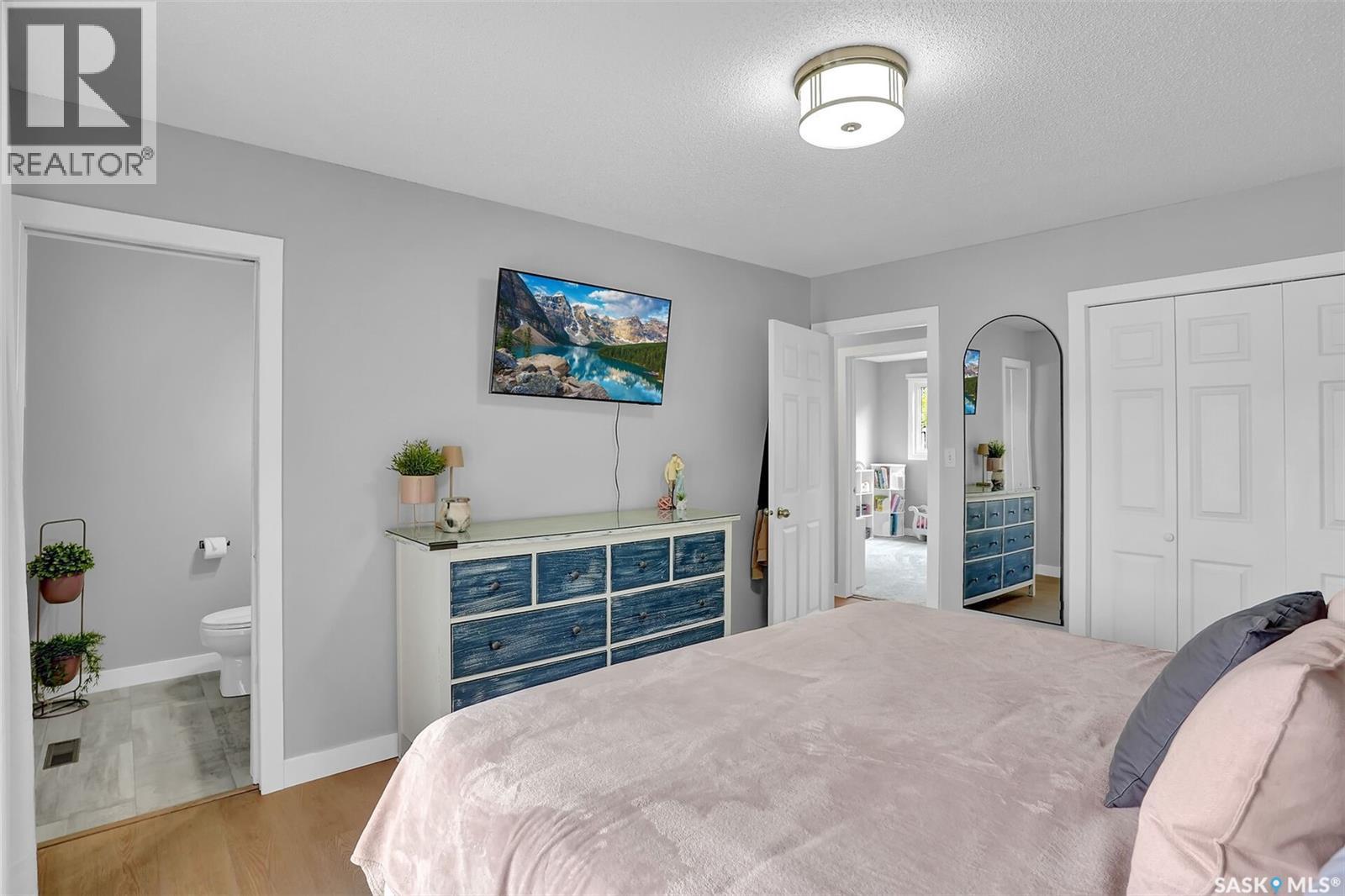 28 PLEASANTVIEW BAY - 27