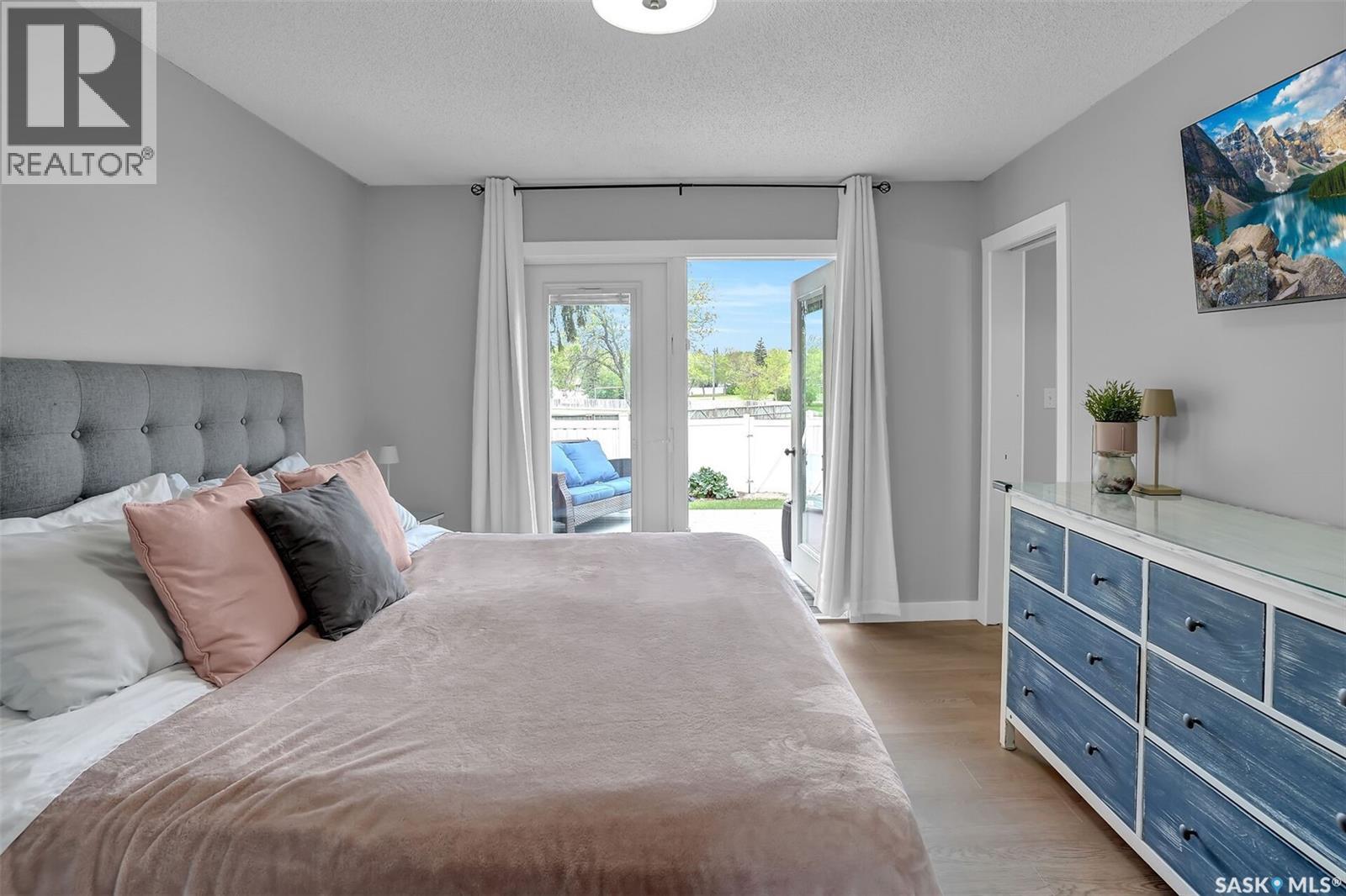 28 PLEASANTVIEW BAY - 28
