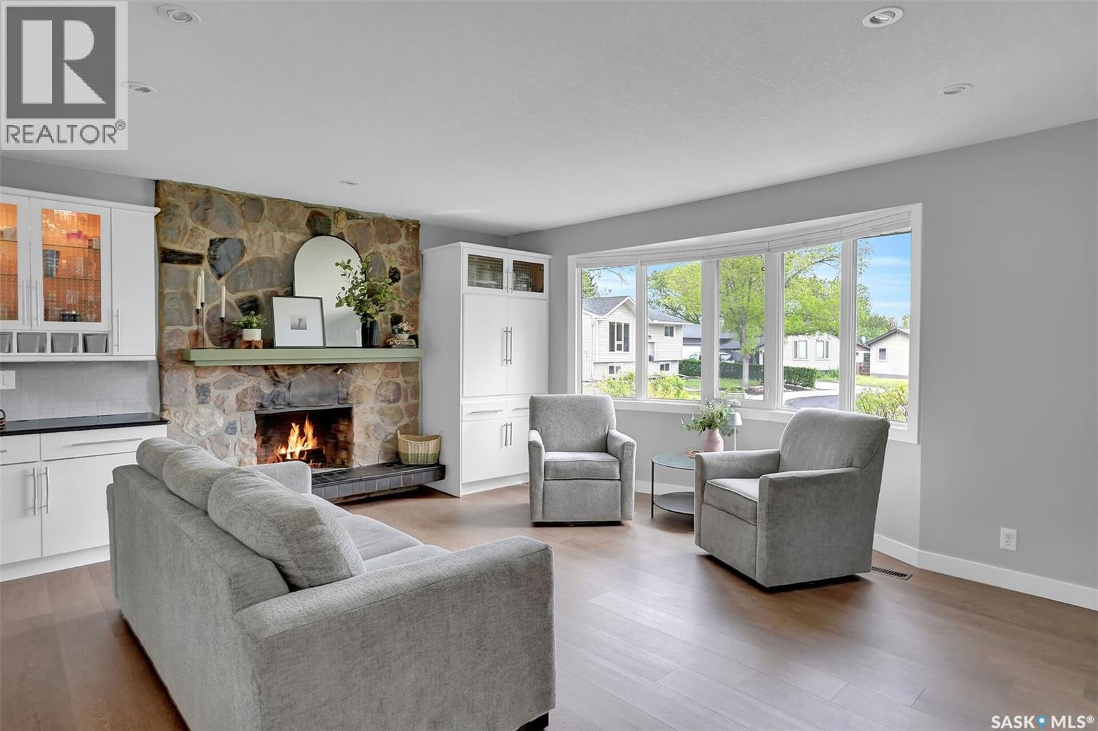 28 PLEASANTVIEW BAY - 5