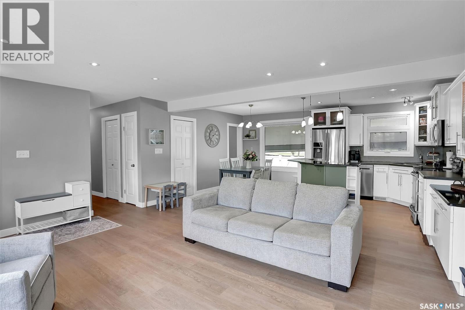 28 PLEASANTVIEW BAY - 7